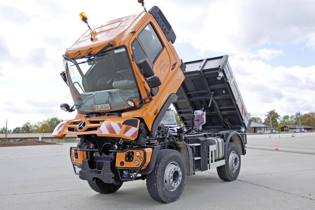 Мерседес Unimog u500