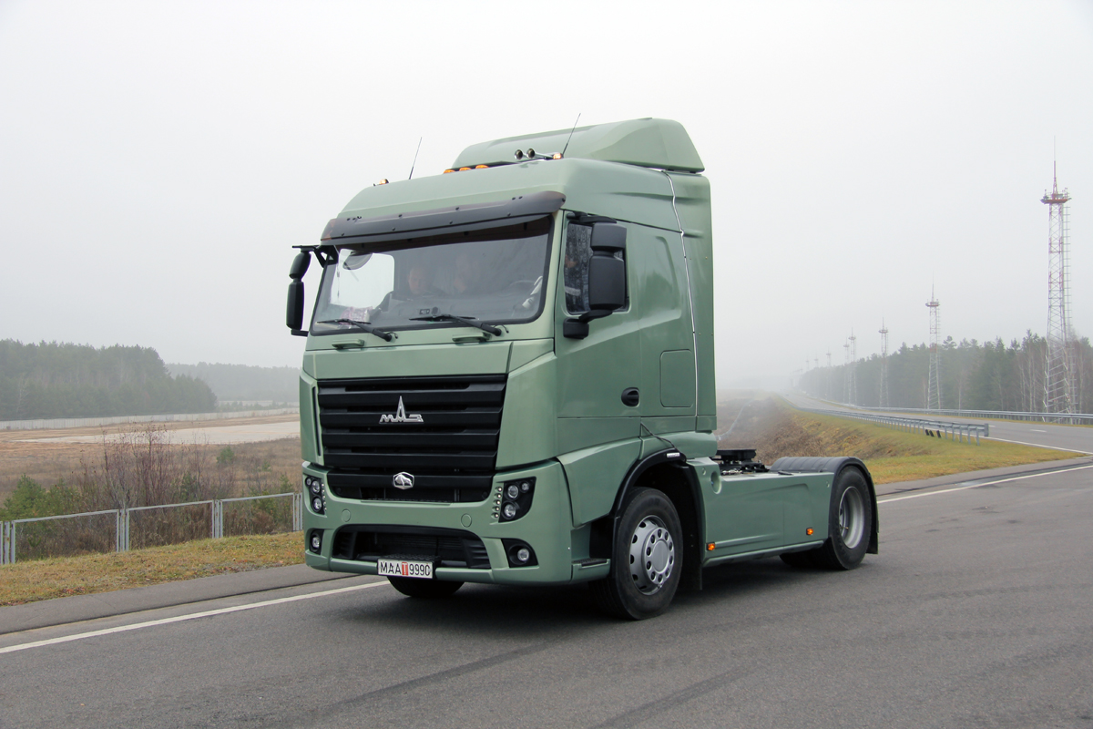 new-actros-based-maz-goes-on-sale-iepieleaks